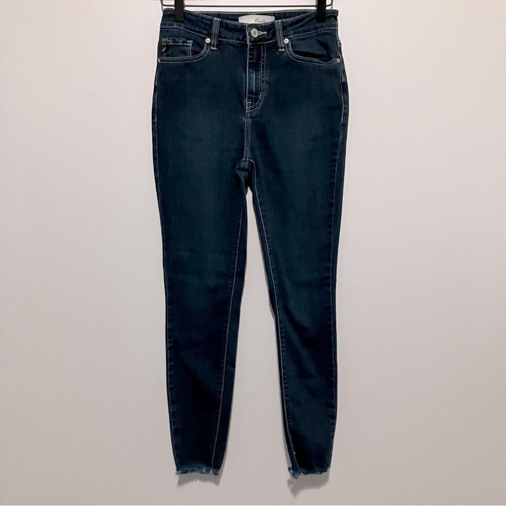 KanCan Jeans Women Size 5 / 26 Dark Wash Mid Rise